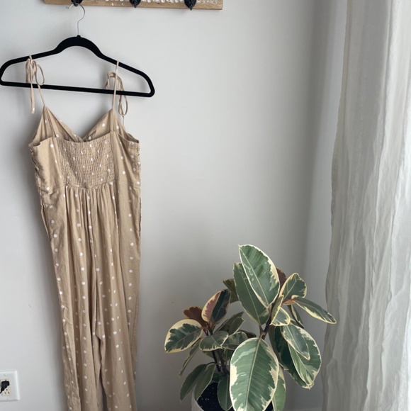 Jumpsuit - Picture 3 of 4